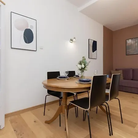One-bedroom Kazimierz For Office Starowislna By Renters Lägenhet