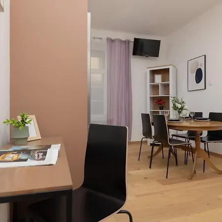 One-bedroom Kazimierz For Office Starowislna By Renters * Kraków